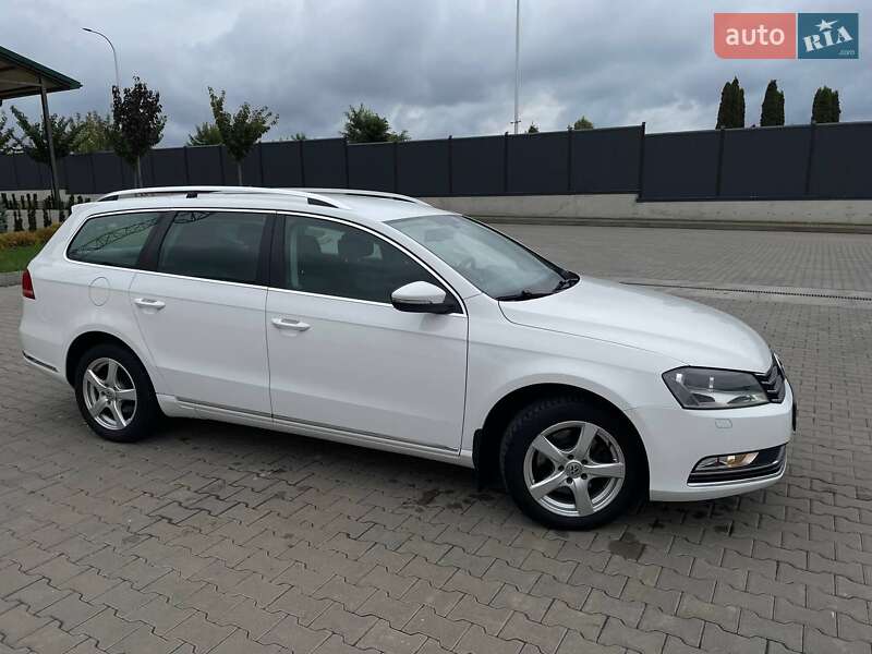 Универсал Volkswagen Passat 2011 в Луцке фото 5 Универсал Volkswagen Passat 2011 в Луцке