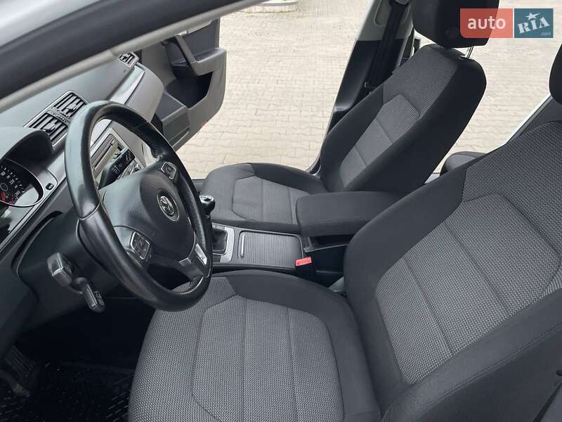 Универсал Volkswagen Passat 2011 в Луцке фото 33 Универсал Volkswagen Passat 2011 в Луцке