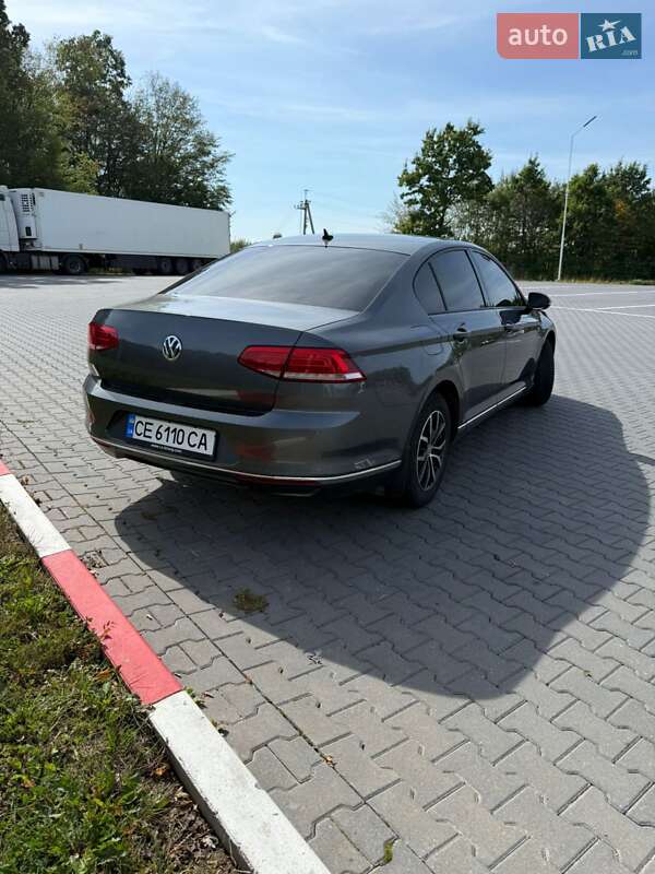 Седан Volkswagen Passat 2016 в Чернівцях