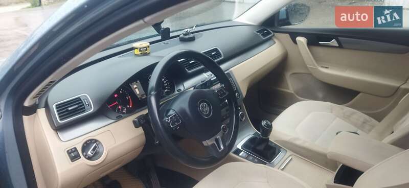 Універсал Volkswagen Passat 2013 в Кременці
