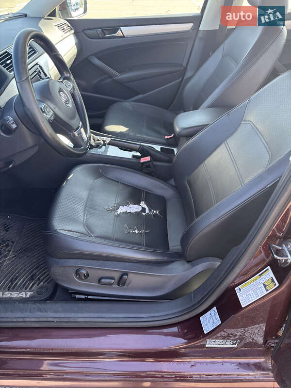 Седан Volkswagen Passat 2013 в Киеве