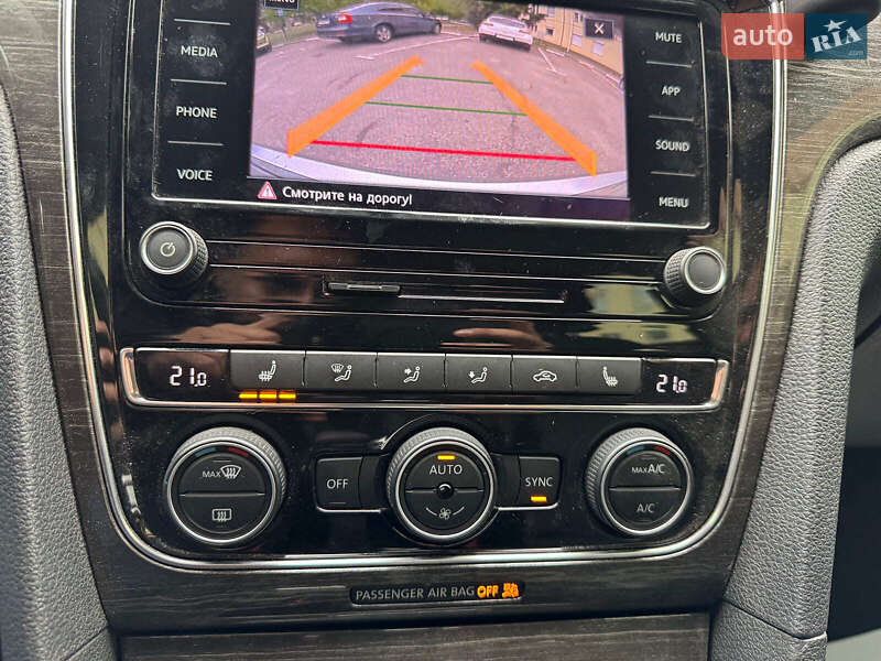 Седан Volkswagen Passat 2012 в Запорожье