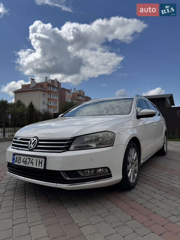 Універсал Volkswagen Passat 2011 в Вінниці