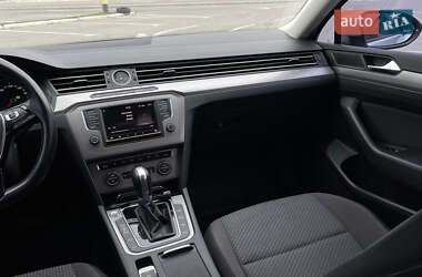 Универсал Volkswagen Passat 2015 в 