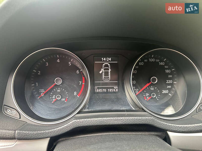 Седан Volkswagen Passat 2018 в Кривом Роге фото 17 Седан Volkswagen Passat 2018 в Кривом Роге