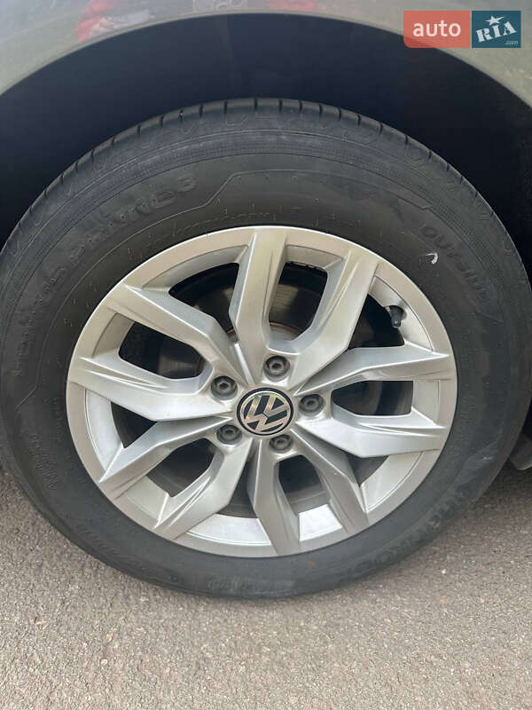 Седан Volkswagen Passat 2018 в Кривом Роге фото 22 Седан Volkswagen Passat 2018 в Кривом Роге