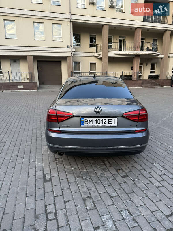 Седан Volkswagen Passat 2016 в Сумах