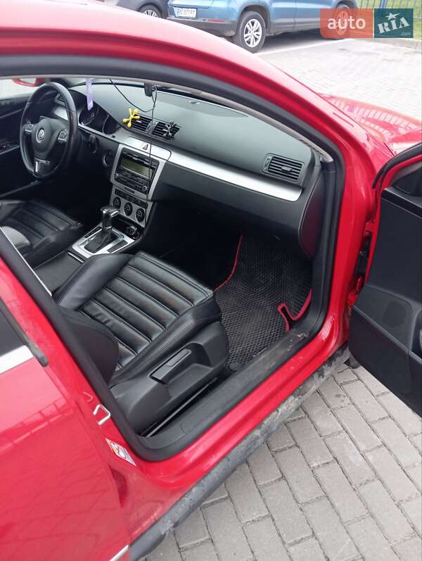 Универсал Volkswagen Passat 2009 в Львове