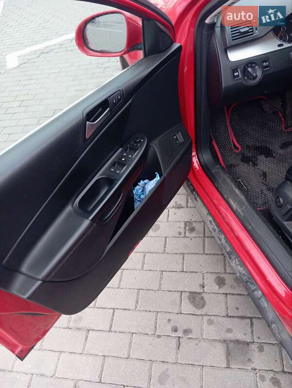 Универсал Volkswagen Passat 2009 в Львове