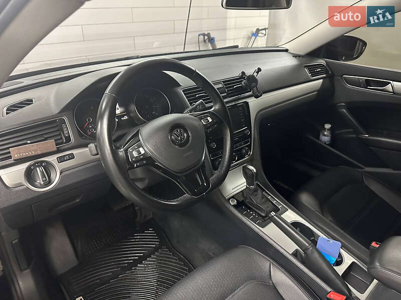 Седан Volkswagen Passat 2018 в Киеве фото 13 Седан Volkswagen Passat 2018 в Киеве