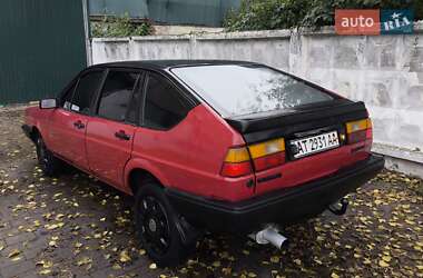 Хетчбек Volkswagen Passat 1986 в Надвірній
