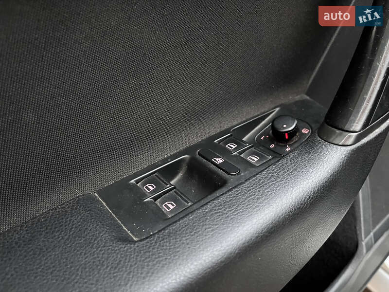 Универсал Volkswagen Passat 2014 в Василькове