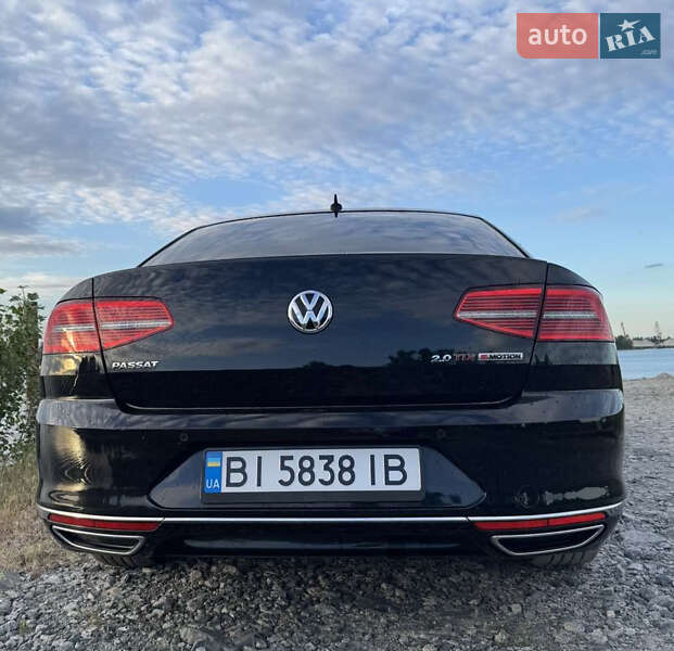 Седан Volkswagen Passat 2015 в Кременчуге