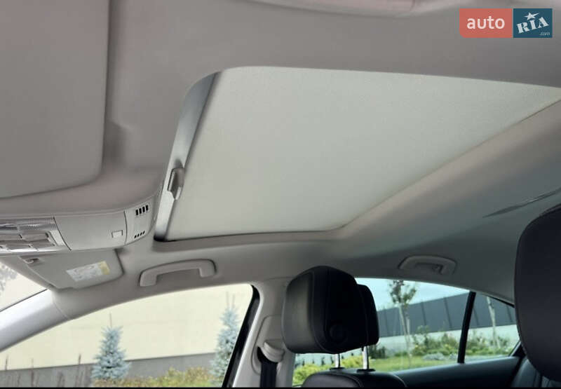 Седан Volkswagen Passat 2015 в Кременчуге