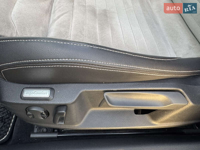 Седан Volkswagen Passat 2015 в Кременчуге