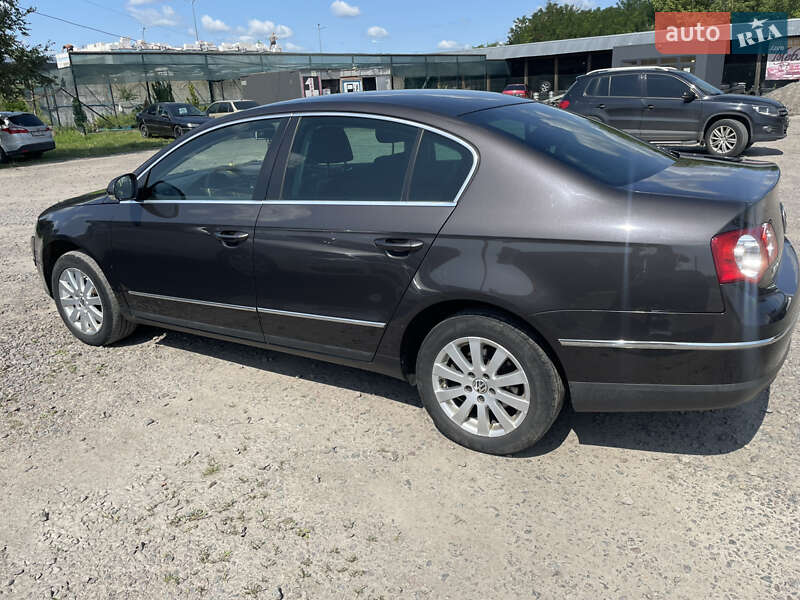 Седан Volkswagen Passat 2007 в Владимирце