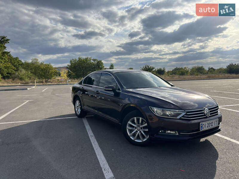 Седан Volkswagen Passat 2016 в Кропивницькому