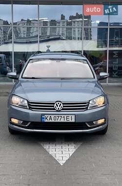 Универсал Volkswagen Passat 2013 в Киеве