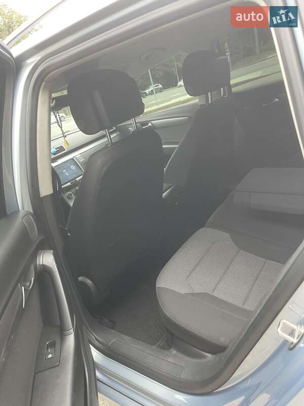 Универсал Volkswagen Passat 2013 в Киеве