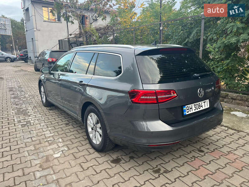 Универсал Volkswagen Passat 2015 в Одессе