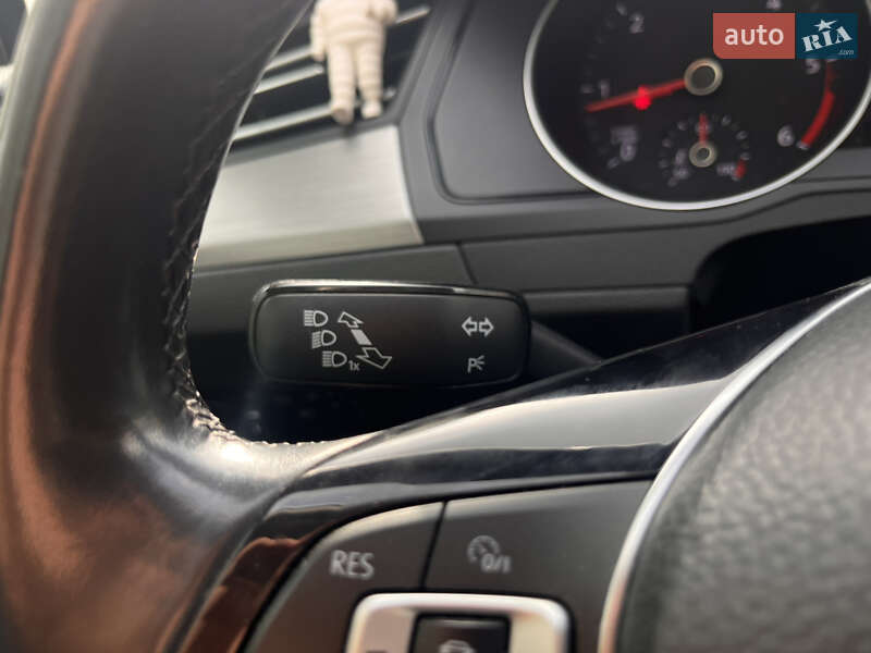 Универсал Volkswagen Passat 2015 в Житомире фото 20 Универсал Volkswagen Passat 2015 в Житомире