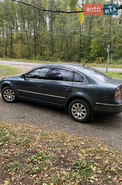 Седан Volkswagen Passat 2003 в Валках