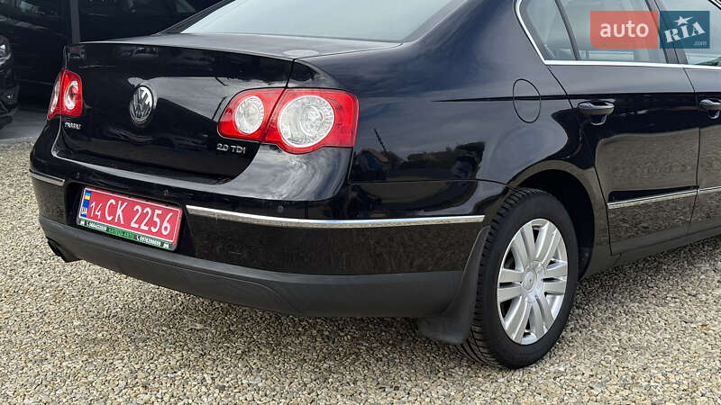 Седан Volkswagen Passat 2010 в Калуше