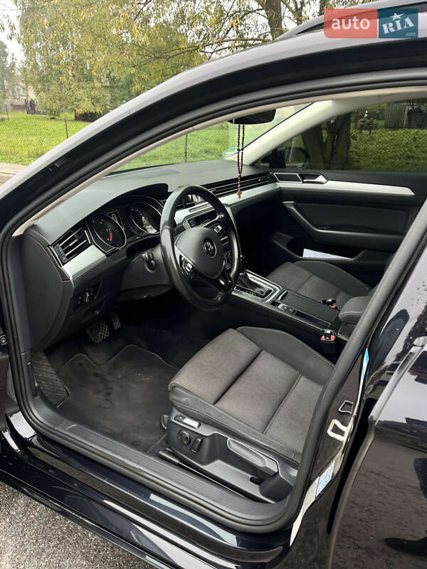 Универсал Volkswagen Passat 2016 в Львове фото 16 Универсал Volkswagen Passat 2016 в Львове