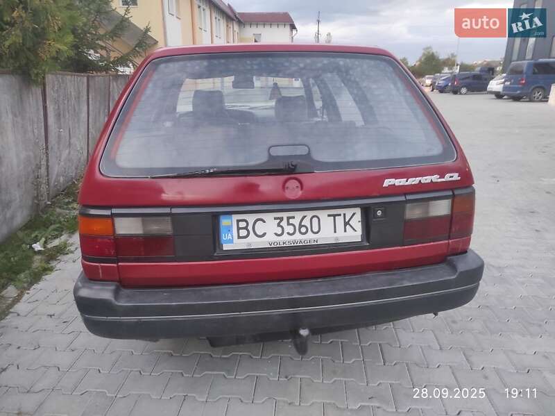 Універсал Volkswagen Passat 1993 в Івано-Франківську