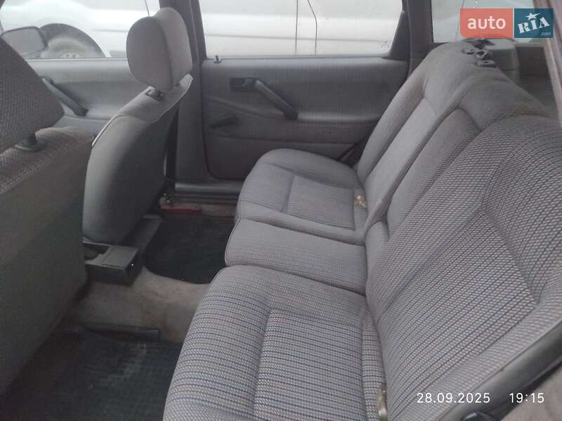 Універсал Volkswagen Passat 1993 в Івано-Франківську