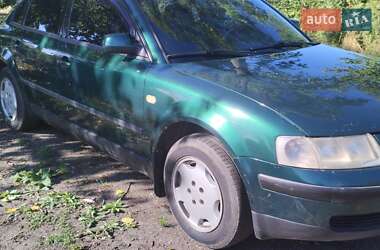 Седан Volkswagen Passat 1999 в Христинівці
