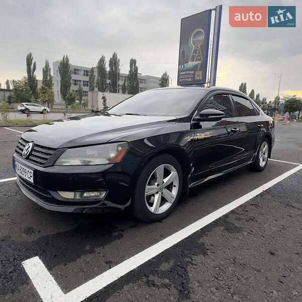 Volkswagen Passat 2011