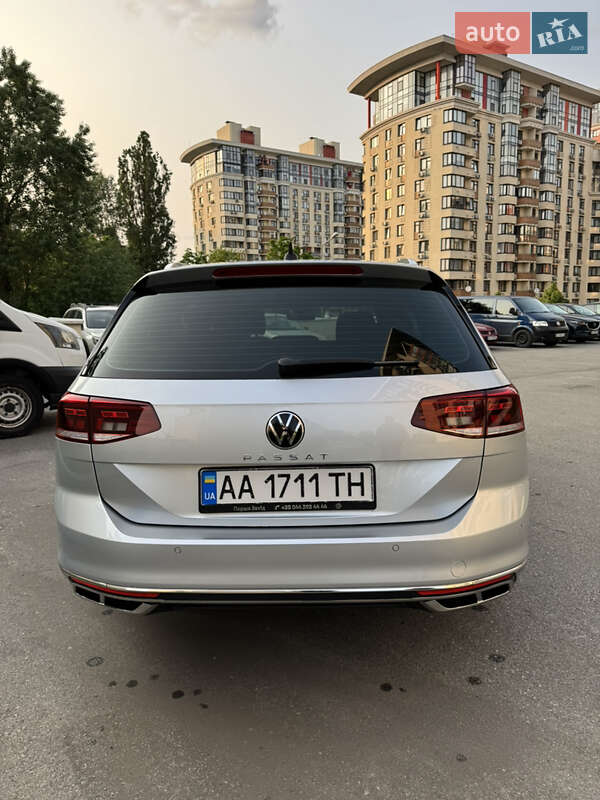 Универсал Volkswagen Passat 2022 в Киеве фото 8 Универсал Volkswagen Passat 2022 в Киеве