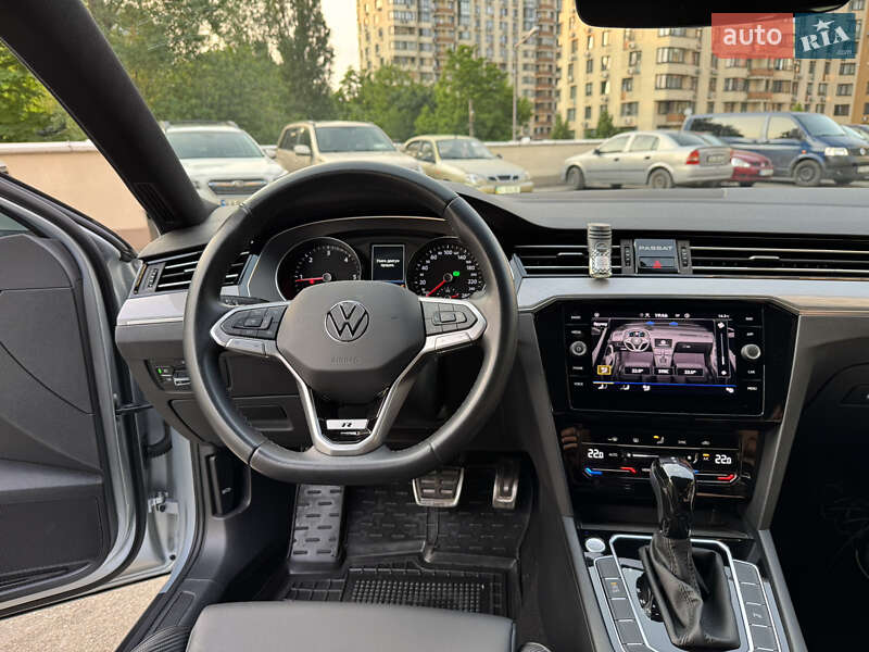 Универсал Volkswagen Passat 2022 в Киеве фото 19 Универсал Volkswagen Passat 2022 в Киеве
