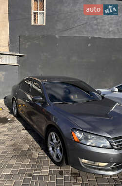 Седан Volkswagen Passat 2012 в Николаеве