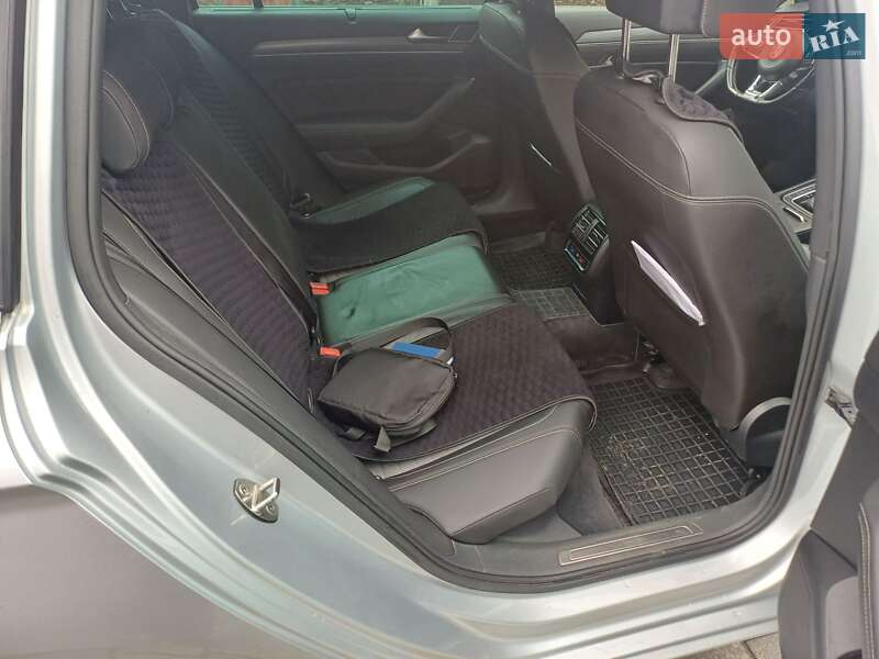 Універсал Volkswagen Passat 2017 в Ізяславі фото 20 Універсал Volkswagen Passat 2017 в Ізяславі