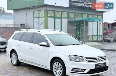 Універсал Volkswagen Passat 2013 в Києві
