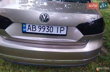 Седан Volkswagen Passat 2015 в Виннице