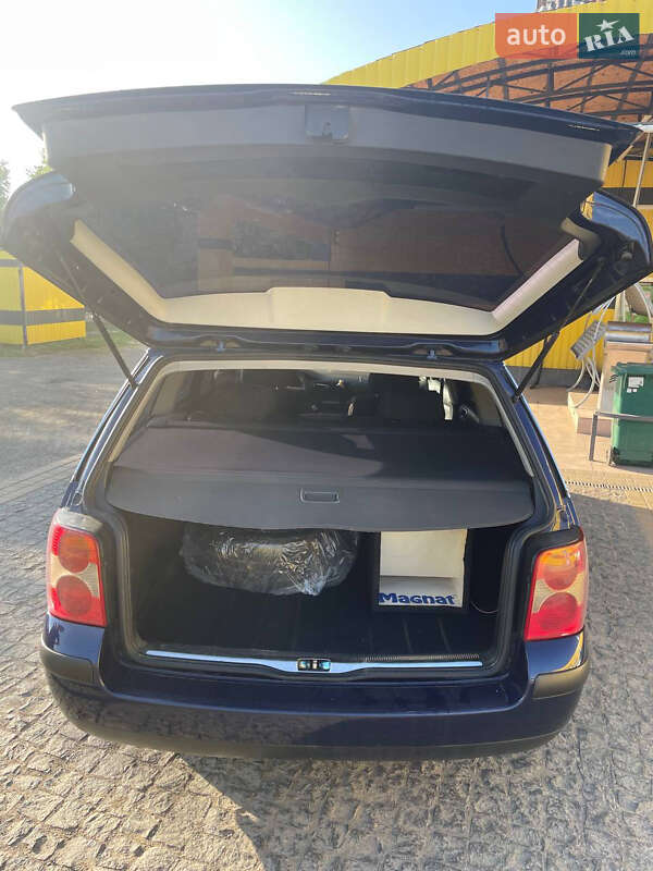 Универсал Volkswagen Passat 2001 в Гайвороне