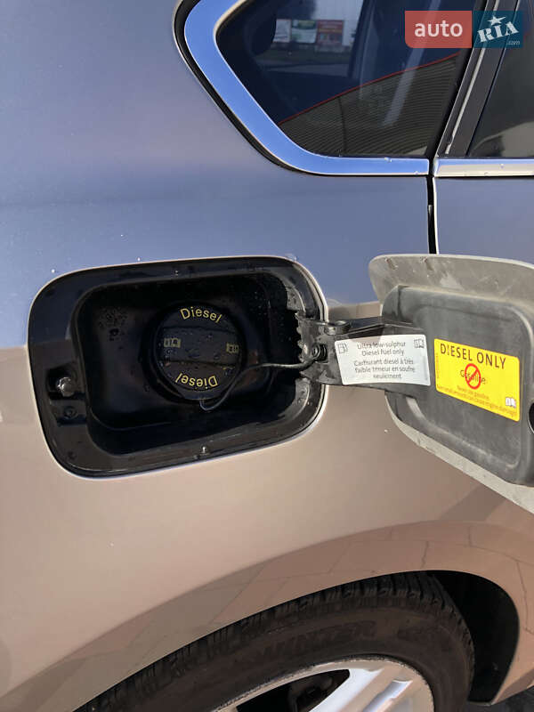 Седан Volkswagen Passat 2013 в Киеве