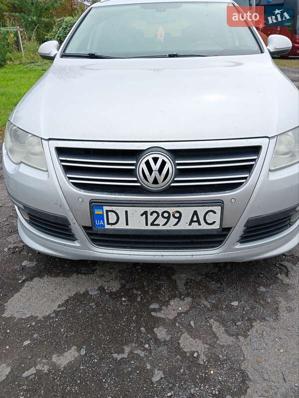 Универсал Volkswagen Passat 2010 в 