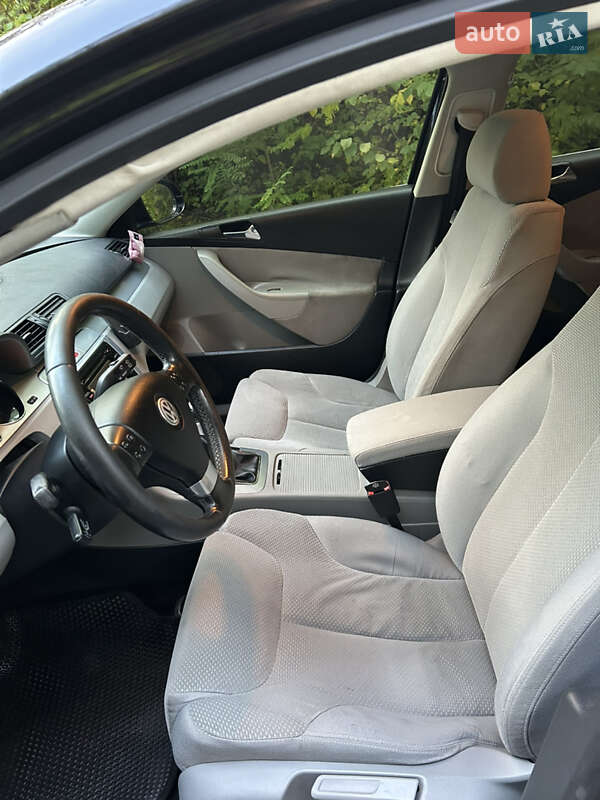 Седан Volkswagen Passat 2005 в Киеве фото 12 Седан Volkswagen Passat 2005 в Киеве