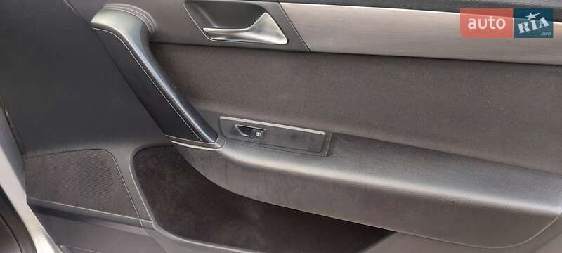 Универсал Volkswagen Passat 2011 в Запорожье