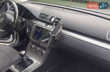 Универсал Volkswagen Passat 2011 в Запорожье