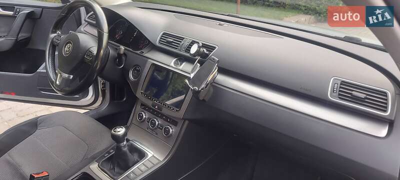 Универсал Volkswagen Passat 2011 в Запорожье