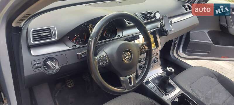 Универсал Volkswagen Passat 2011 в Запорожье