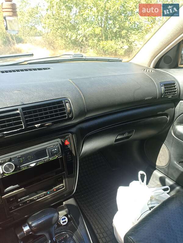 Универсал Volkswagen Passat 1998 в Одессе