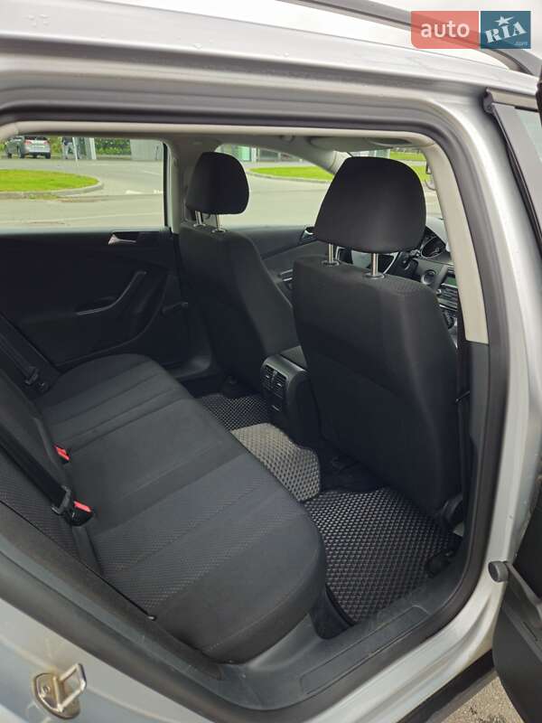 Универсал Volkswagen Passat 2009 в Ирпене