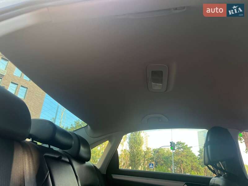 Седан Volkswagen Passat 2016 в Києві