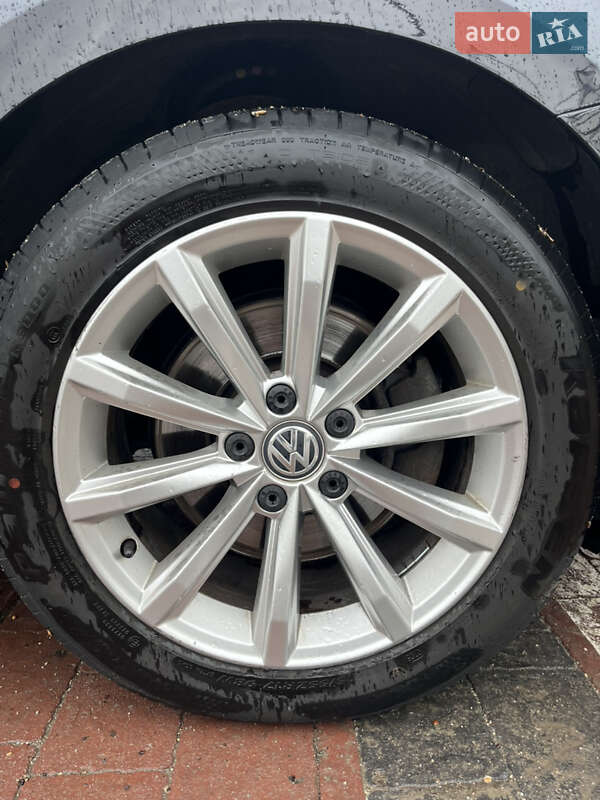 Универсал Volkswagen Passat 2016 в Тернополе